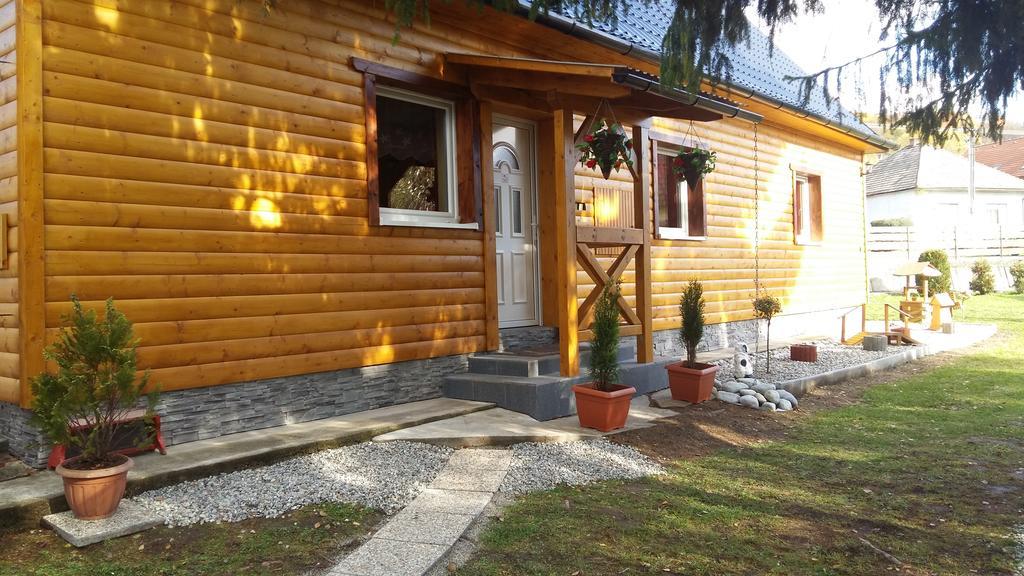 Liptovska Chata Pri Potoku Liptovský Mikuláš Exteriör bild